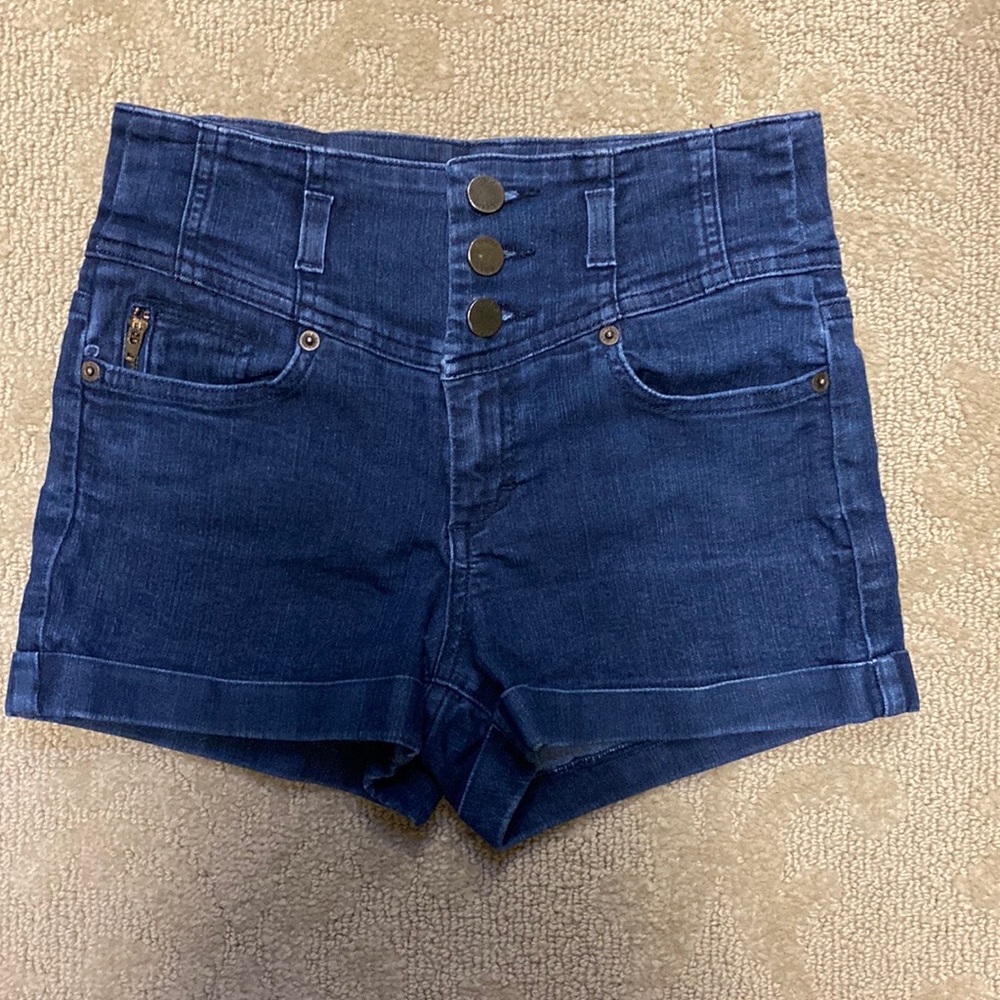 Bebe shorts mid rise